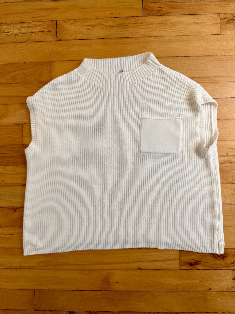 Fashion Nova Ribbed Sleeveless Pocket Tank - White